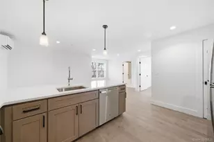 180 Deer Park Ave, Babylon, NY 11702 - Photo 17