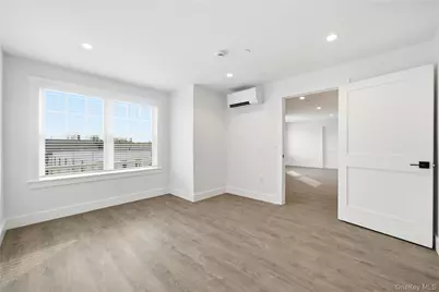 180 Deer Park Avenue #303, Babylon, NY 11702 - Photo 13