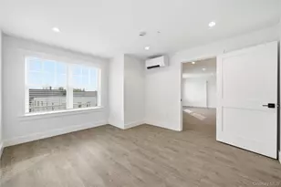 180 Deer Park Ave, Babylon, NY 11702 - Photo 13