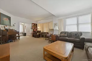 25 Raymond St, Rockville Centre, NY 11570 - Photo 5