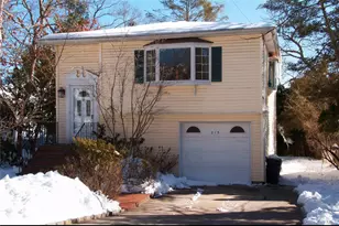 215 Lakeside Trail, Ridge, NY 11961 - Photo 3