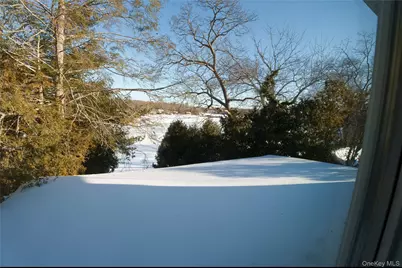 215 Lakeside Trail, Ridge, NY 11961 - Photo 19