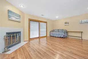 117 Laurel Ln, Wantagh, NY 11793 - Photo 11