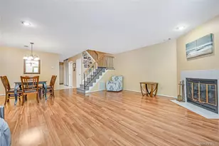 117 Laurel Ln, Wantagh, NY 11793 - Photo 9