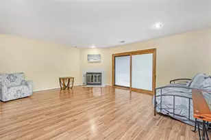 117 Laurel Ln, Wantagh, NY 11793 - Photo 13