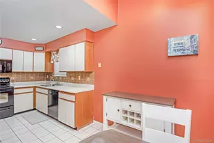 117 Laurel Ln, Wantagh, NY 11793 - Photo 7