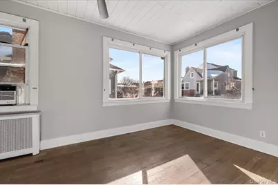 136 Taft Avenue, Long Beach, NY 11561 - Photo 11