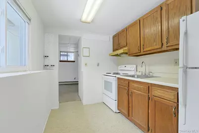 186 Rutledge Avenue, Hawthorne, NY 10532 - Photo 25