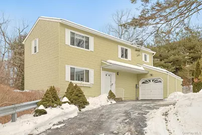 186 Rutledge Avenue, Hawthorne, NY 10532 - Photo 1