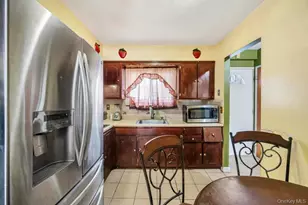 1034 Hendrix St, Brooklyn, NY 11207 - Photo 17