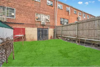 1034 Hendrix Street, Brooklyn, NY 11207 - Photo 5