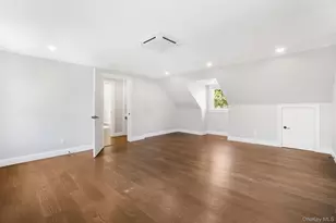 36 Hasbrouck Dr, Poughkeepsie, NY 12603 - Photo 27