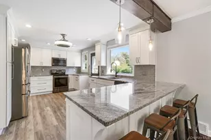 36 Hasbrouck Dr, Poughkeepsie, NY 12603 - Photo 11