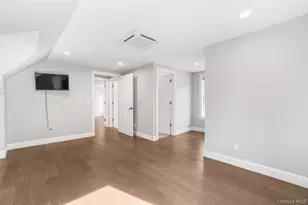 36 Hasbrouck Dr, Poughkeepsie, NY 12603 - Photo 23