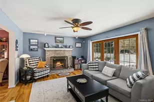 41 Locust Dr, Nesconset, NY 11767 - Photo 17