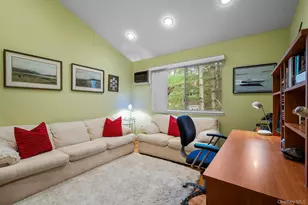 41 Woodpink Dr, East Hampton, NY 11937 - Photo 17