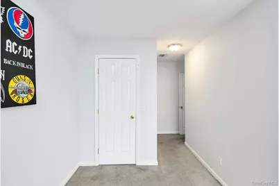 2043 Ripley, Merrick, NY 11566 - Photo 29