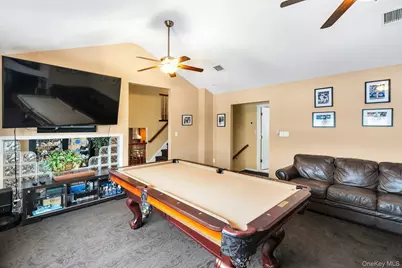 2043 Ripley, Merrick, NY 11566 - Photo 21