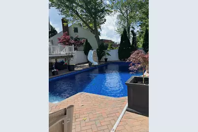 2043 Ripley, Merrick, NY 11566 - Photo 3