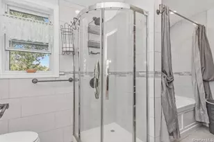 208 Emily Ave, Elmont, NY 11003 - Photo 19