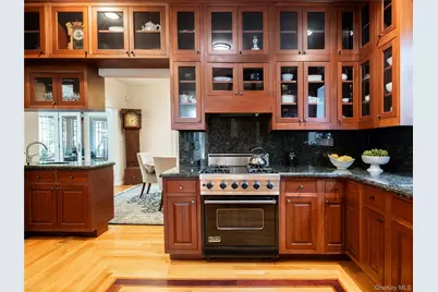 3 West Drive, Manhasset, NY 11030 - Photo 5