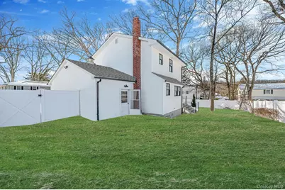 39 E Lyons Street, Melville, NY 11747 - Photo 29