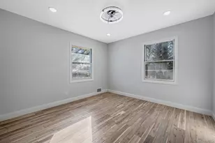 39 E Lyons St, Melville, NY 11747 - Photo 13