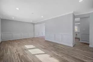 39 E Lyons St, Melville, NY 11747 - Photo 3