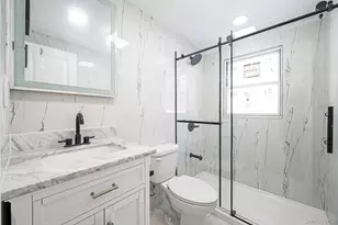 39 E Lyons St, Melville, NY 11747 - Photo 25