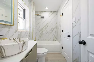 39 E Lyons Street, Melville, NY 11747 - Photo 19