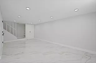 39 E Lyons St, Melville, NY 11747 - Photo 23