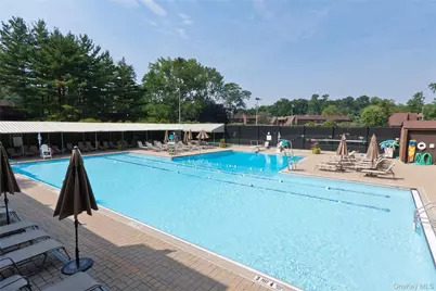 6 Frost Pond Drive, Roslyn, NY 11576 - Photo 31