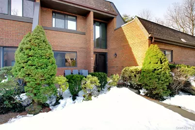 6 Frost Pond Drive, Roslyn, NY 11576 - Photo 3