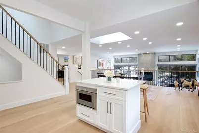 6 Frost Pond Drive, Roslyn, NY 11576 - Photo 9