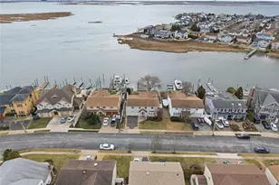 3094 Riverside Dr, Wantagh, NY 11793 - Photo 39