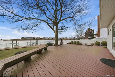3094 Riverside Drive, Wantagh, NY 11793 - Photo 37