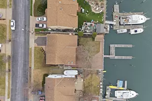 3094 Riverside Dr, Wantagh, NY 11793 - Photo 43