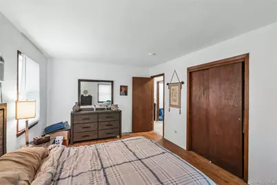 106 Summit Drive, Smithtown, NY 11787 - Photo 15