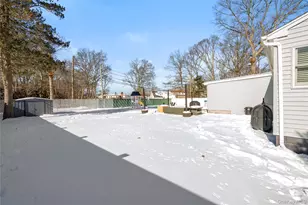 144 Avenue A, Holbrook, NY 11741 - Photo 29