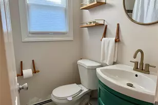 3 Sperry St W, East Rockaway, NY 11518 - Photo 11