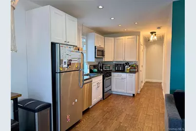 3 Sperry Street W, East Rockaway, NY 11518 - Photo 3