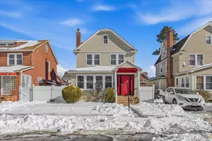 109-73 200th St, Saint Albans, NY 11412 - Photo 3