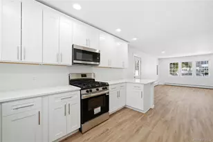 138 Calvert Ave, Ronkonkoma, NY 11779 - Photo 3