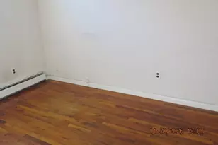 334 Robbins St, Lindenhurst, NY 11757 - Photo 9