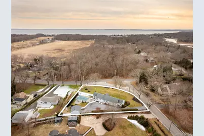 735 Reeve Avenue, Mattituck, NY 11952 - Photo 5