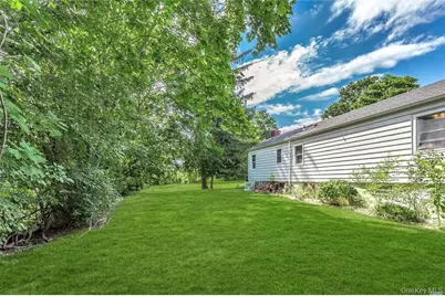 25 Valentine Avenue, Huntington, NY 11743 - Photo 11