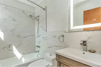 25 Valentine Avenue, Huntington, NY 11743 - Photo 9