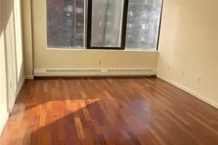 4 Martine Ave, White Plains, NY 10606 - Photo 3