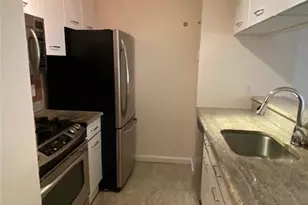 4 Martine Ave, White Plains, NY 10606 - Photo 11