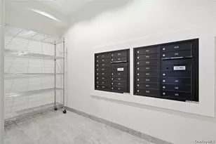 180 Deer Park Ave, Babylon, NY 11702 - Photo 17